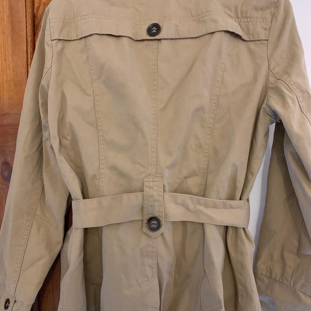 New never worn
Beautiful belted next jacket.
Nice lining & button detail.
Lightweight.
Size 14

Selling at bargain price!!
No offers!!

Collection or post out for small fee.
Pet free & smoke free home.

**Please see my other items**
Can save on postage on multiple items