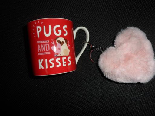 Buy & Sell Greater Manchester Manchester - Photos for PUG MUG WITH FLUFFY HEART KEYRING