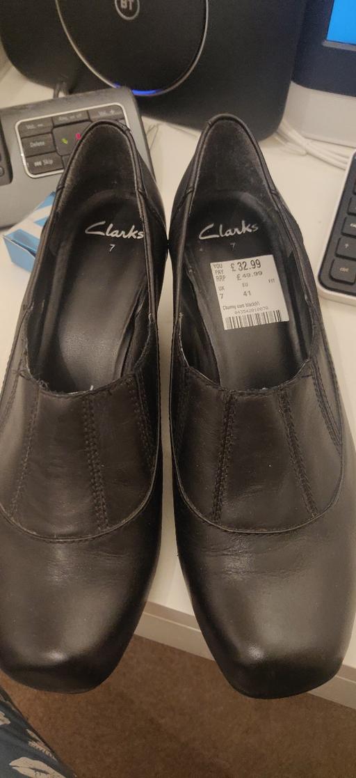 Buy & Sell North West London Queensbury - Harrow - Photos for women's Clark shoes