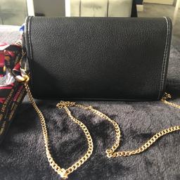 Love moschino black detailed side scarf bag with gold chain comes with bag cover in good condition no time wasters please collection only open to offers