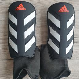 Schienbeinschützer Adidas, Größe M, einmal getragen