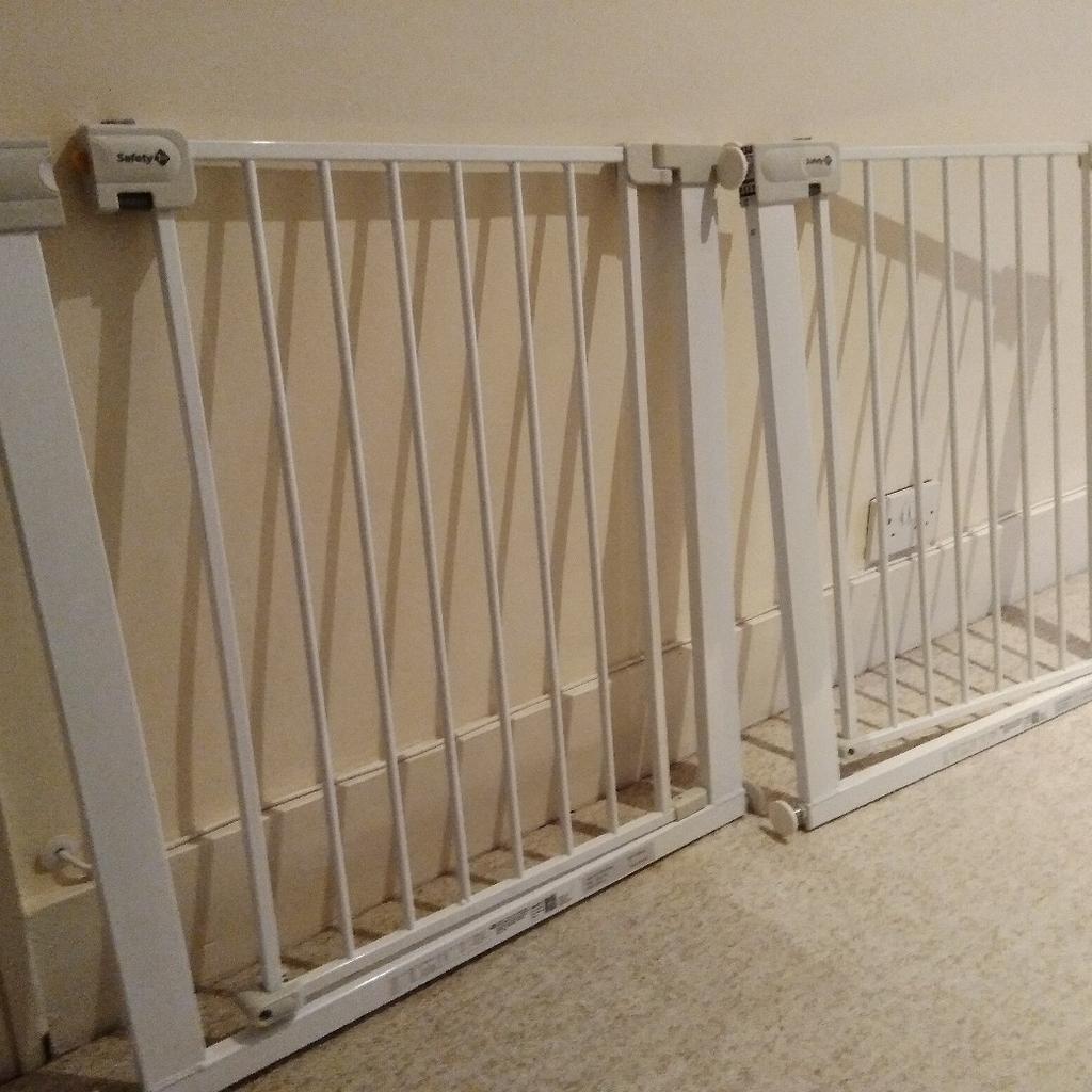 Safety 1st Stair Gate x2 in RH4 Valley für 30,00 £ zum Verkauf Shpock DE