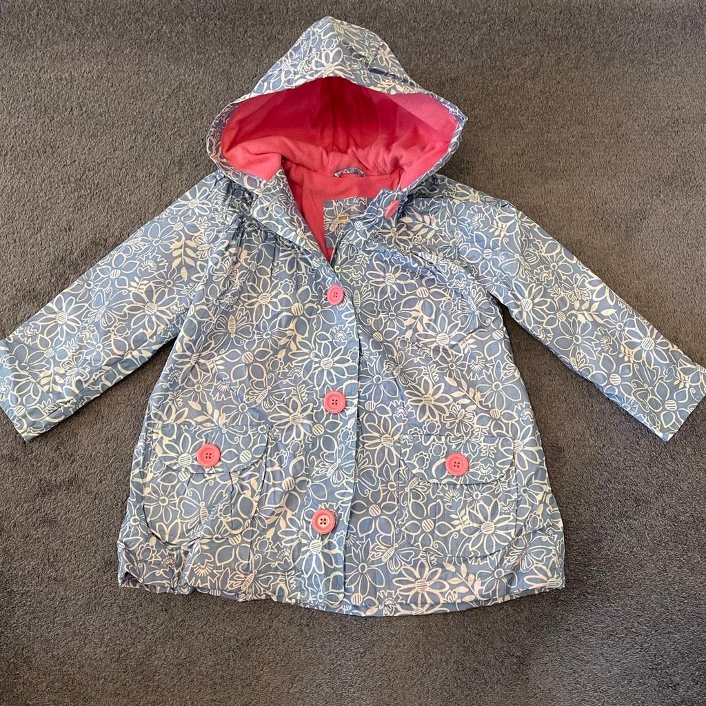 Age 5-6

From smoke and pet free home

Please note: Collection only from Haworth, Keighley. Will not post, cannot deliver. Cash on collection. No time wasters