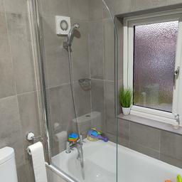 bath screen fairly new still in perfect condition just changing the style of the bathroom, the reason for changing. 1400mm height by 800mm width toughened glass.