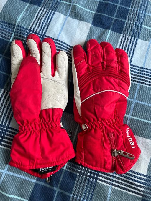 Buy & Sell East London Redbridge - Photos for MENS SKI GLOVES RED