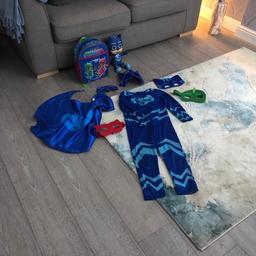 Pj mask bundle , cat boy outfit size 5-6 with hard plastic mask other masks , cape , teddy and back pack all clean condition can deliver locally for small fee to cover petrol cost or collection ,