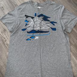 Grey Nike man’s t shirt size xl worn but still perfect