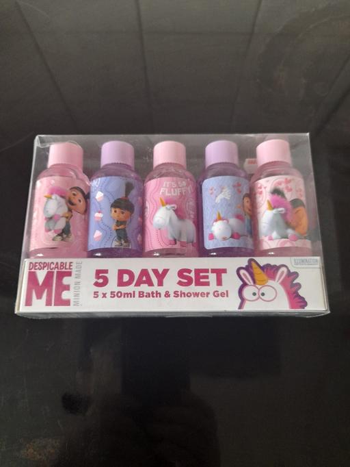 Buy & Sell Essex Colchester - Photos for BN despicable me 5 day bath & shower gel set