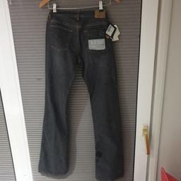 Ladies J33 armani dark grey boot cut  jeans in size 26 with orange stitched logo on the right rear pocket  and dark orange stitching all over BNWT a one off classic vintage piece four pockets zip fastening 
Rrp £175.00
Length 110cm waist across 35cm waist to crotch  22cm inside leg  84cm width of leg 21cm heel width 20cm 
Up to size 28 available 
All used  items inspected dry cleaned and ironed
Prices negotiable sensible offers only please 

I sell all brands 
Dead stock dread stock
100% genuine