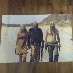 VERY LARGE ROB ZOMBIE MATERIAL POSTER
FROM THE MOVIE THE DEVILS REJECTS
SIZE 3 FT BY 2 FT