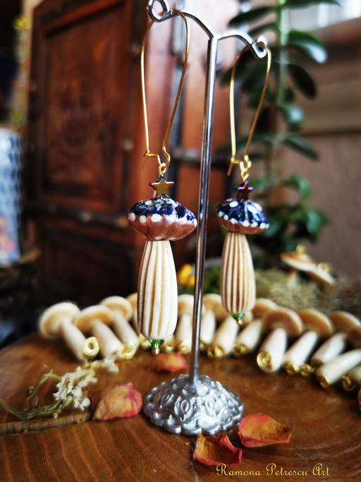 Buy & Sell West Midlands Birmingham - Photos for ✨💙💫🍄 Cosmic Magic Fungi Earrings