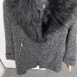 size 14 detachable furry collar size 14 collection only tw14