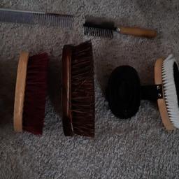 5 brushes and two combs, 1 double sided. very good condition £10 ono