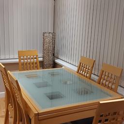 Extending table and 6 chairs with glass inserts
Table is 120cm L x 84cm W x 75cm H
Extending to double length of 240cm L x 80cm W x 75cm H
Beautiful table great for family and friends get togethers like xmas
Collection ONLY from Hackenthorpe S12 (next to crystal peaks)