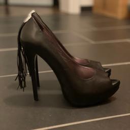 Schuhe NEU schwarz high heels Größe 36 Pumps