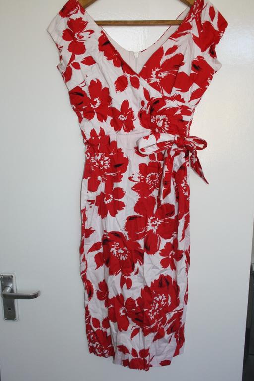 Buy & Sell North West London Chalk Farm - North West London - Photos for women's size 8 so couture red and white dress