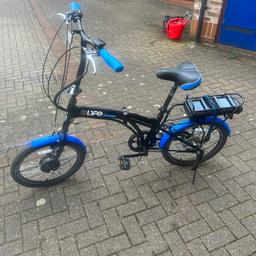 In good condition used for around 6 months electric assisted bike top speed 15.5 mph with 3 modes and 6 speed gears . Excellent bike for getting to work or shops folds to a compact size

Open to sensible offers .

Collect from CANADA WATER TUBE or local drop off