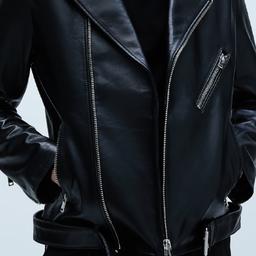 #springclean
Black leather biker style jacket
Some wear on the collar
Used but plenty of wear left
Collection only w9 maidavale