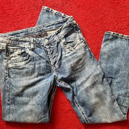 Verkaufe meine neue Jeans Hose von Camp David die ich nicht einmal getragen habe.
Größe 34/34
Habe lediglich nur das Etikett entfernt und in den Schrank reingelegt.
#springclean