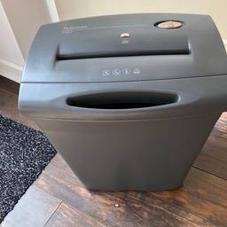 Excellent used condition fellows paper shredder Model P700-2