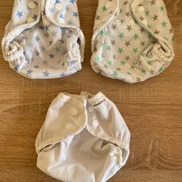 2 part nappy system by muslinz. Comes with 13 cotton pre-folds and 3 covers (size 1). It wasn’t used a lot as my baby was a bit too big when I tried to start using them so covers not used more than a few times and the inserts were used in different covers for a few months.

Collection preferred but can post for additional cost
