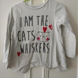 Toddler girls long sleeve top. 'I am the cats whiskers'. Grey with handkerchief hem. From Nutmeg. Age 3-4 years.
Happy to do bundle discount.