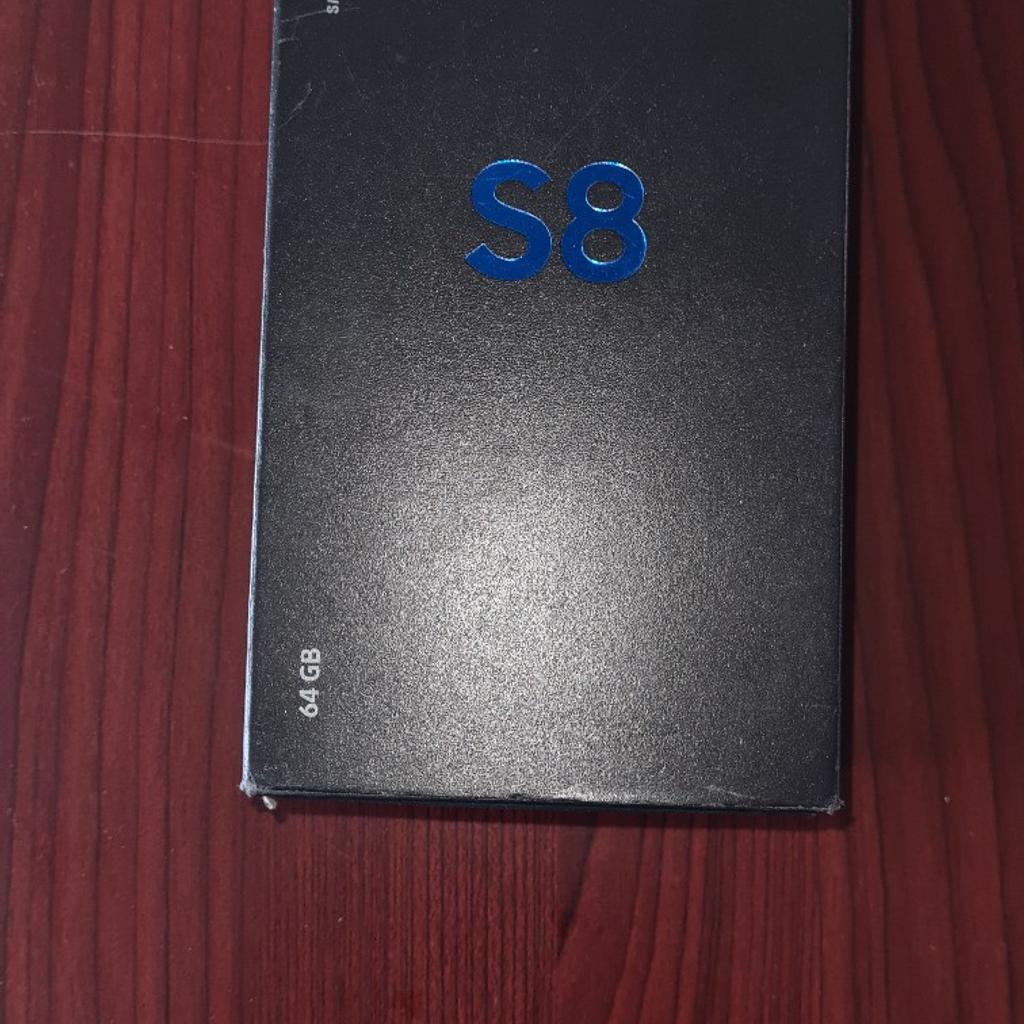 NOTE: This is BOX ONLY. No handset included.

Co trains complete Original Samsung Galaxy S8 packaging -

Original Samsung Galaxy S8 Box, Sleeve
Compartments, trays...
SIM Compartment pin
Instruction Booklet
Accessories as shown inc.
Adaptors
AKG Headphones (unopened)