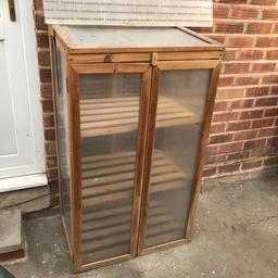 Mini greenhouse,not been used for plants.clean inside was kept in carport.has top opening.collection only from Halesowen.size 47x27x27 inches