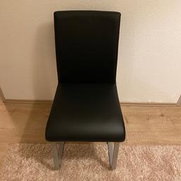 5 Stühle, 10€ pro Stuhl.