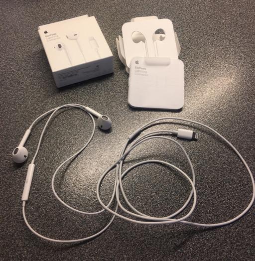 Buy & Sell West London West Kensington - West London - Photos for Apple AirPods #springclean