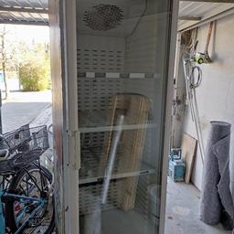 Kühlschrank mit Klarstüre