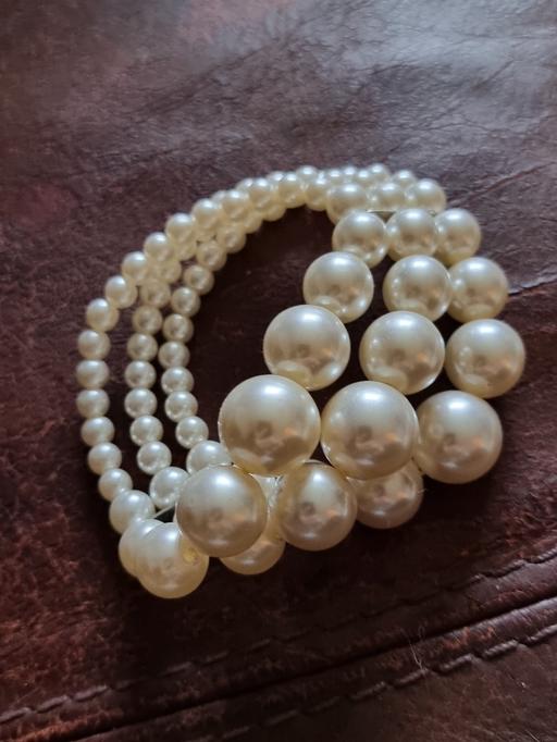 Buy & Sell South East London Colyers - South East London - Photos for pearl bracelet