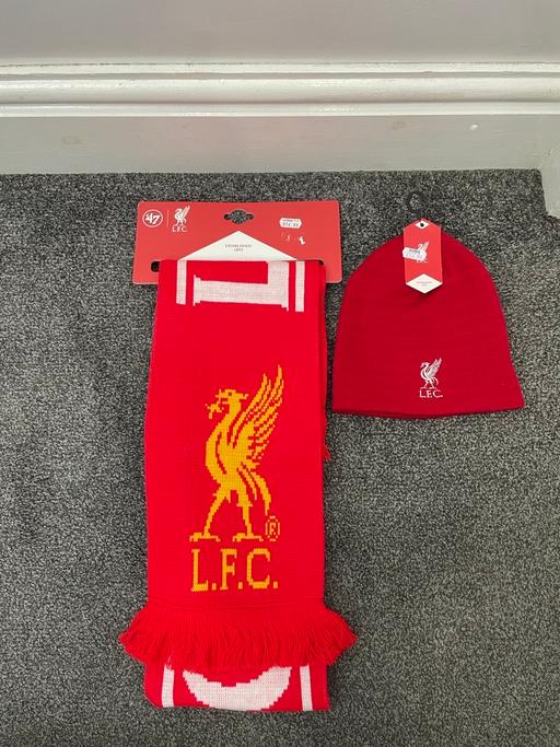 Buy & Sell West Yorkshire Bradford - Photos for Liverpool Scarf & Hat