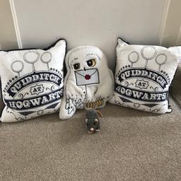 X3 Harry Potter cushions and a rat (Scabbers) - he was brought from the London Harry Potter Studio.

Very good condition - from a non smoking home.

Buyer to collect from B459YN location.