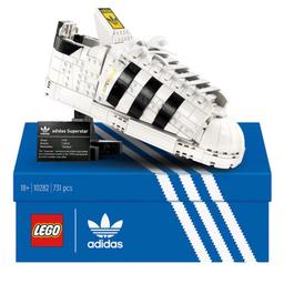 Verkaufe LEGO Adidas Originals Superstar Sportschuh Modellbauset (10282).

- NEU, alles original verpackt.
- Versand (doubleboxed) € 5,-