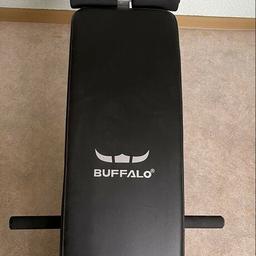 Zum Verkauf steht ein selten genutzter Bauch- und Rückentrainer von Buffalo.
