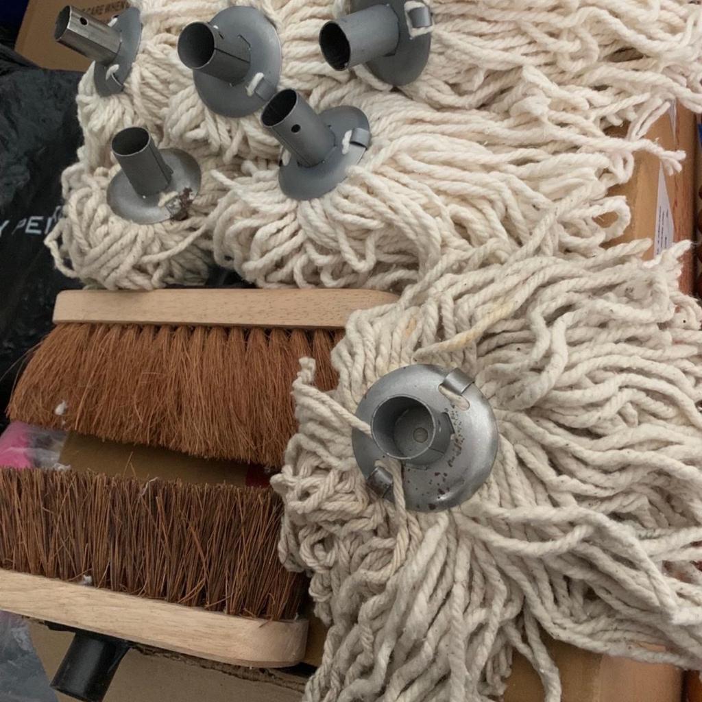 Beldray mop, sponge mops, mop & brush heads in B33 Birmingham for £2.40