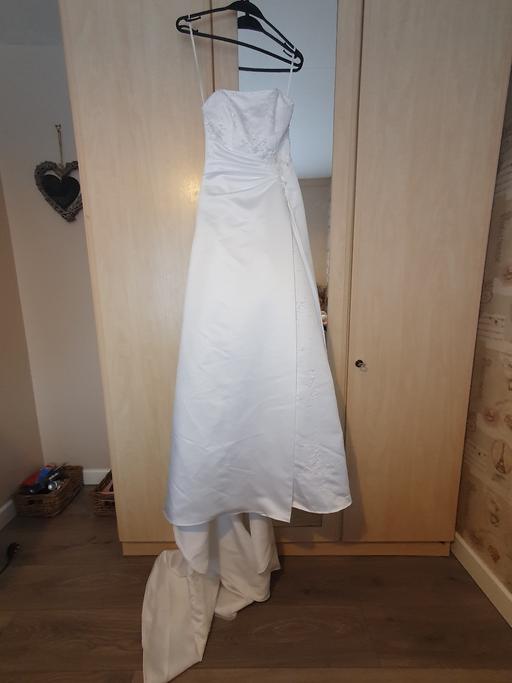 Buy & Sell Worcestershire Redditch - Photos for Satin Bridal gown.