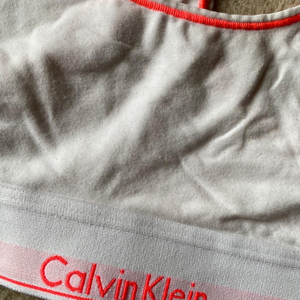 Calvin Klein Sport BH
Größe M