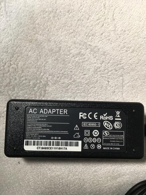 Buy & Sell South East London Deptford - South East London - Photos for Microsoft Surface Pro Charger