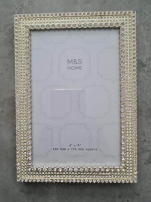 Buy & Sell Derbyshire South Derbyshire - Photos for Embossed Photo Frame