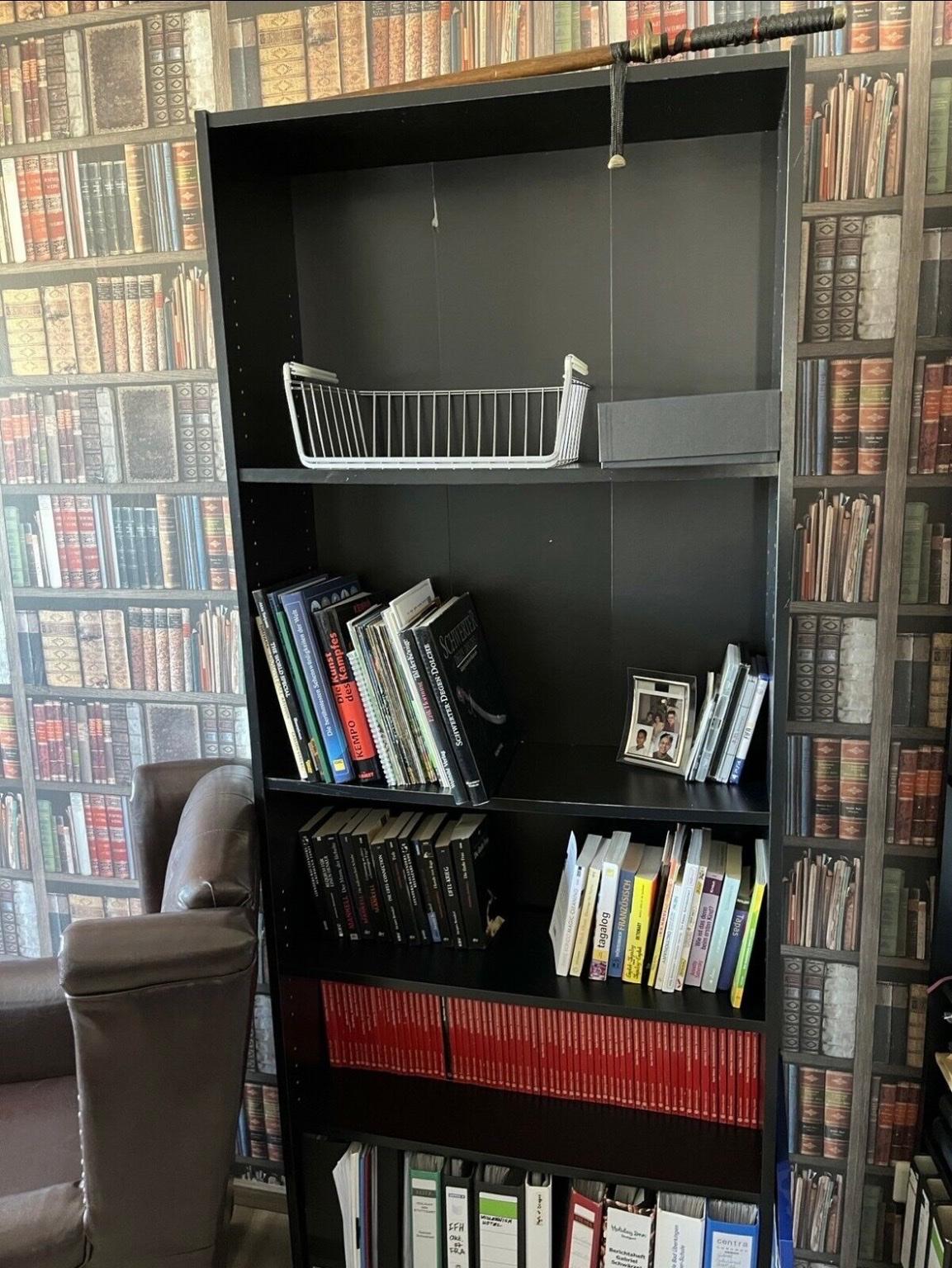 Ikea schwarzes Billy Regal 200cm hoch in 53347 Alfter für 12,00 € zum