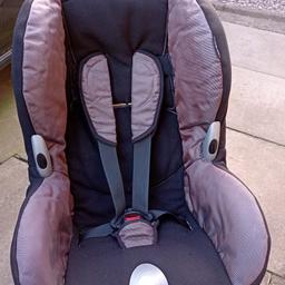 Maxi Cosi car seat.
Forward facing and does recline.
Suitable for 9-18kg.
Not isofix.
Used condition.
Welcome to view 1st.
Collection Only.