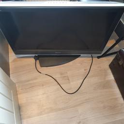 40 inch Sony HDTV (1080p) works perfectly fine,  comes with a Universal Remote. daughter used it for her Xbox Series S and watching movies but upgraded to a Monitor.

collection only.