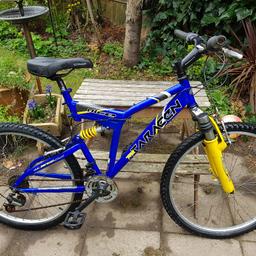 excellent condition 
everything works as it should 
26" wheels,  new tyres
19" frame 
21 speed gears