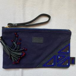 Pochette cruciani on sale