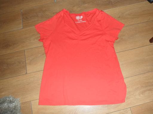 Buy & Sell Greater Manchester Oldham - Photos for LADIES ORANGE TOP 24