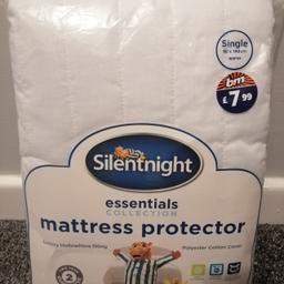 Brand New. Excellent condition.

Never used before.

Single bed protector.

High quality mattress protector - Polyester Cotton Cover.

Elasticated & hypo allergenic mattress protector.

Buyer must collect / Postage available.