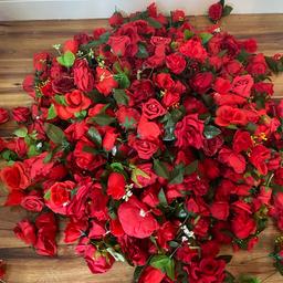 Approximately 500 red artificial flowers, Perfect for decorations or weddings, festivals, parties , gardens, fencing, floral tributes, sheds and many more.