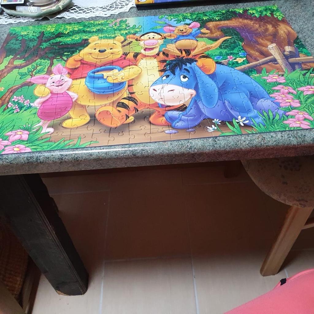 Verkaufe 3 Puzzle von Winnie the Pooh 2 davon sind aus Plastik und sind Kugeln mit Ständer wie ihr sehen könnt kostet da 1 knapp 15€.

Auf Wunsch verschicke ich auch Versand zahlt Käufer.